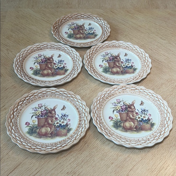 Cracker Barrel Easter Treasures Salad Plate (5) - Picture 2 of 5